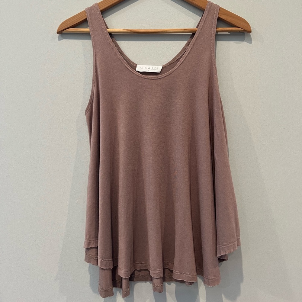 Brown tank